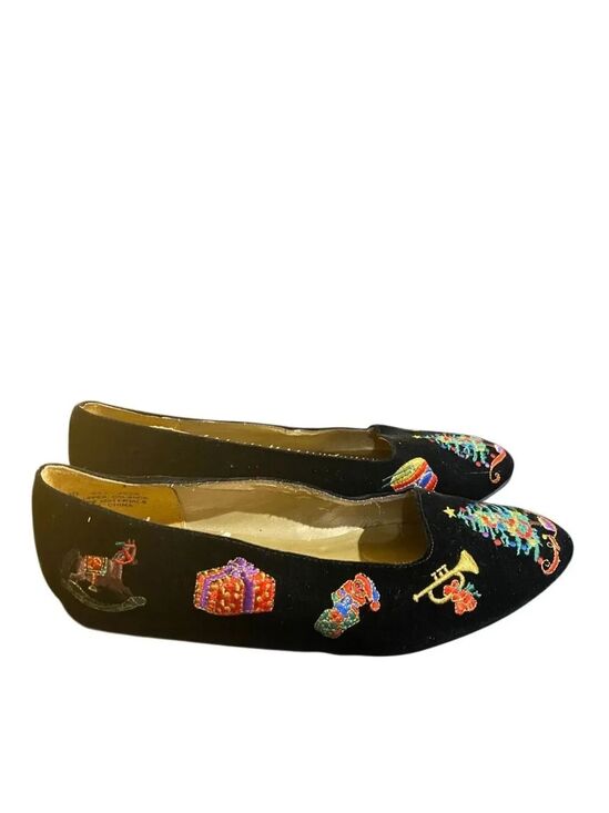 Worthington Shoes - Worthington women’s black velvet Christmas embroidered loafers nine